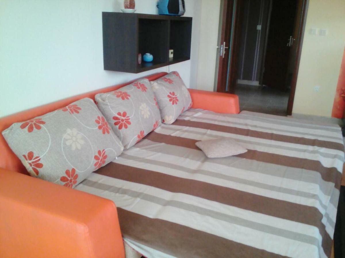 M&M Apartment เวลินกราด ภายนอก รูปภาพ