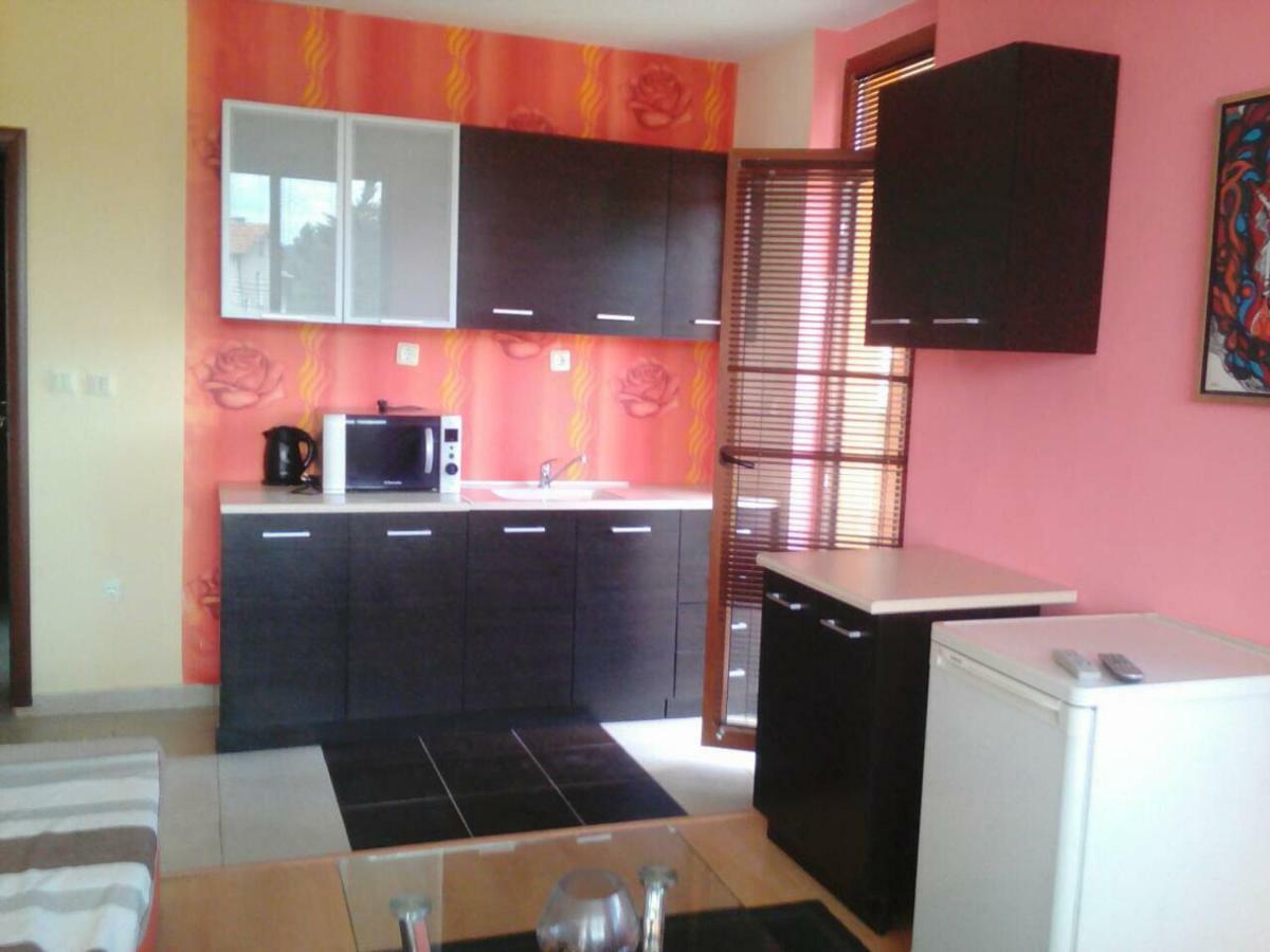 M&M Apartment เวลินกราด ภายนอก รูปภาพ
